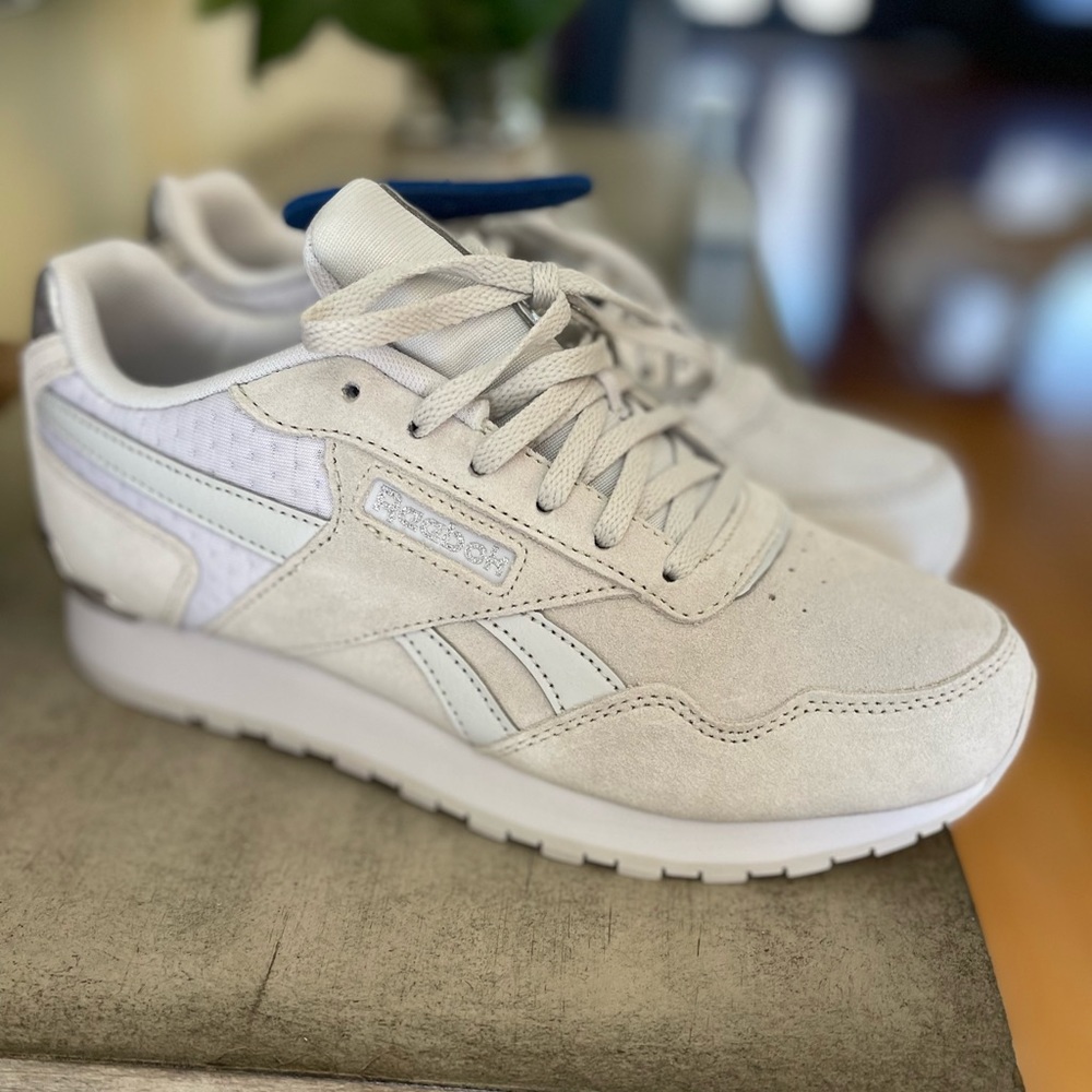 Brand new, never worn. Reebok classics.